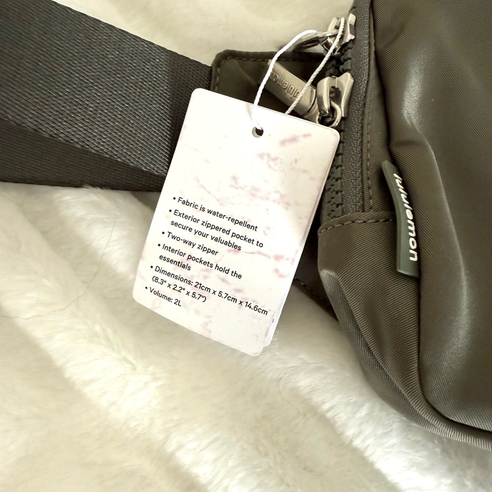 Lululemon athletica Olive Green Bag - Picture 3 of 12